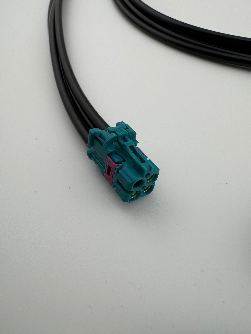 Simba: GMSL2 Fakra 1-to-3 M-F Cable